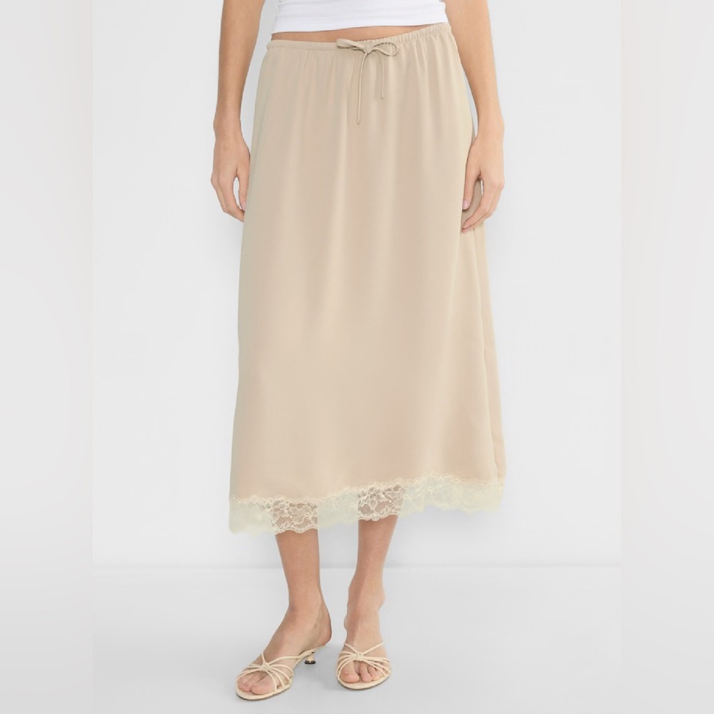Aritzia Wilfred Iris Skirt